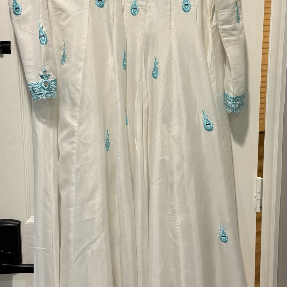 Customized Pakistani 3 piece dress